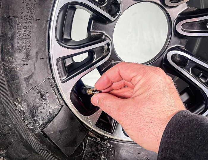Sử dụng keo tự vá tiềm ẩn nhiều rủi ro